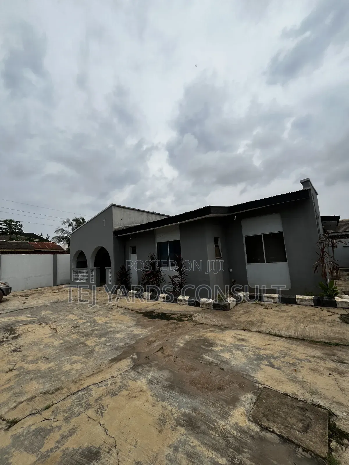 4bdrm Bungalow in Akute Ajuwon for sale in Akute Ajuwon