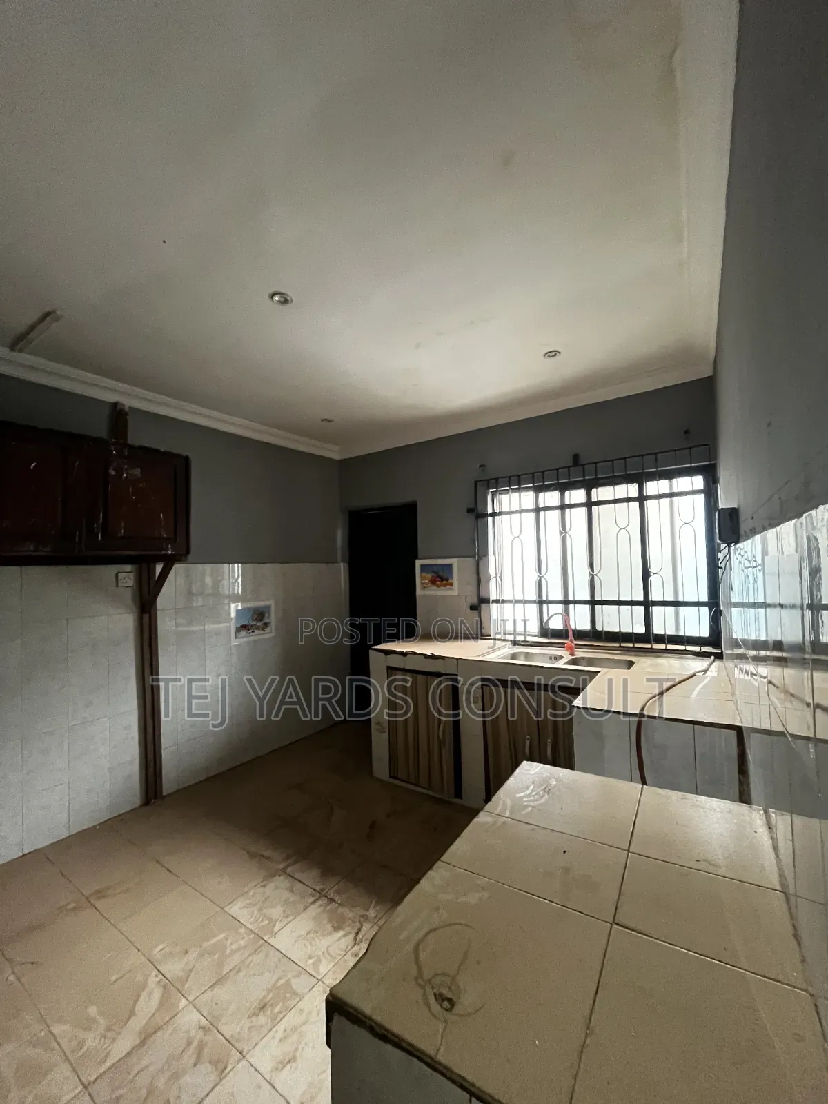 4bdrm Bungalow in Akute Ajuwon for sale in Akute Ajuwon