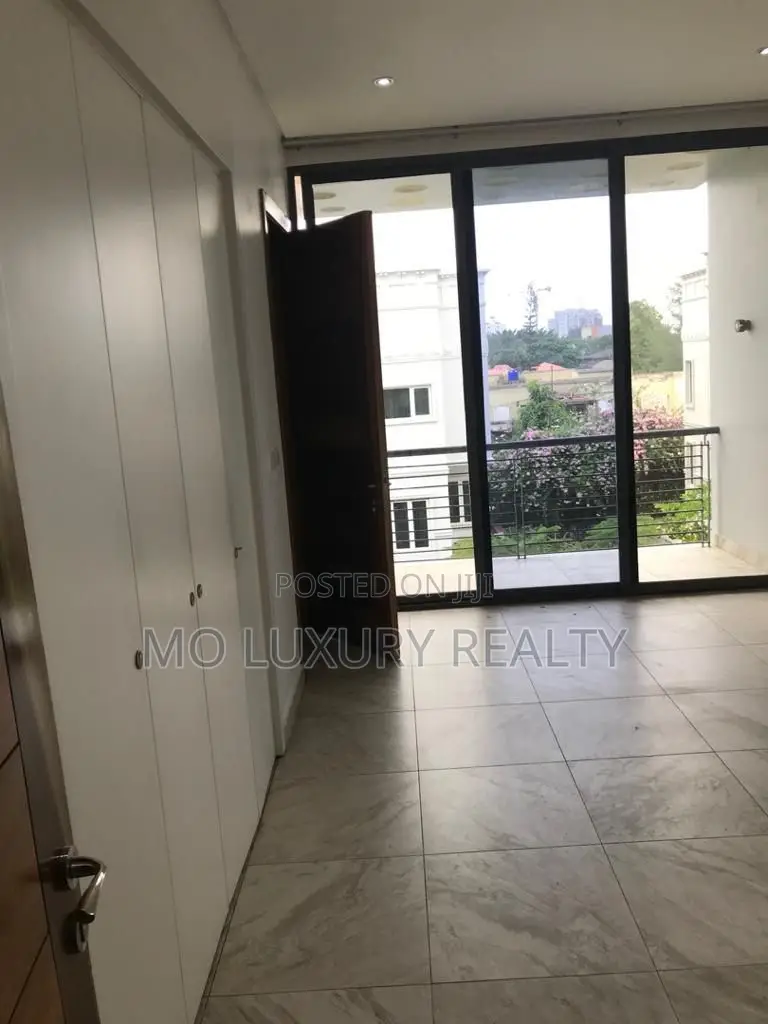 3bdrm Townhouse/Terrace in Old Ikoyi for sale in Old Ikoyi