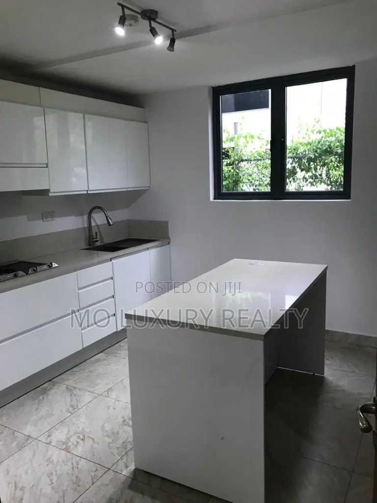 3bdrm Townhouse/Terrace in Old Ikoyi for sale in Old Ikoyi
