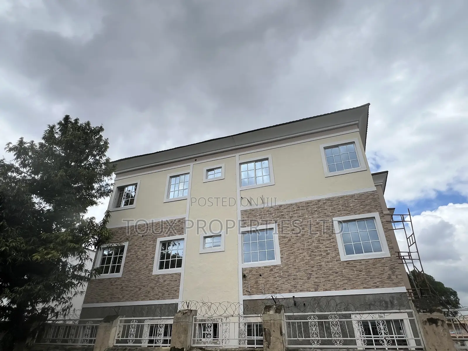 18bdrm Block of Flats in Garki 2 for rent in Garki 2