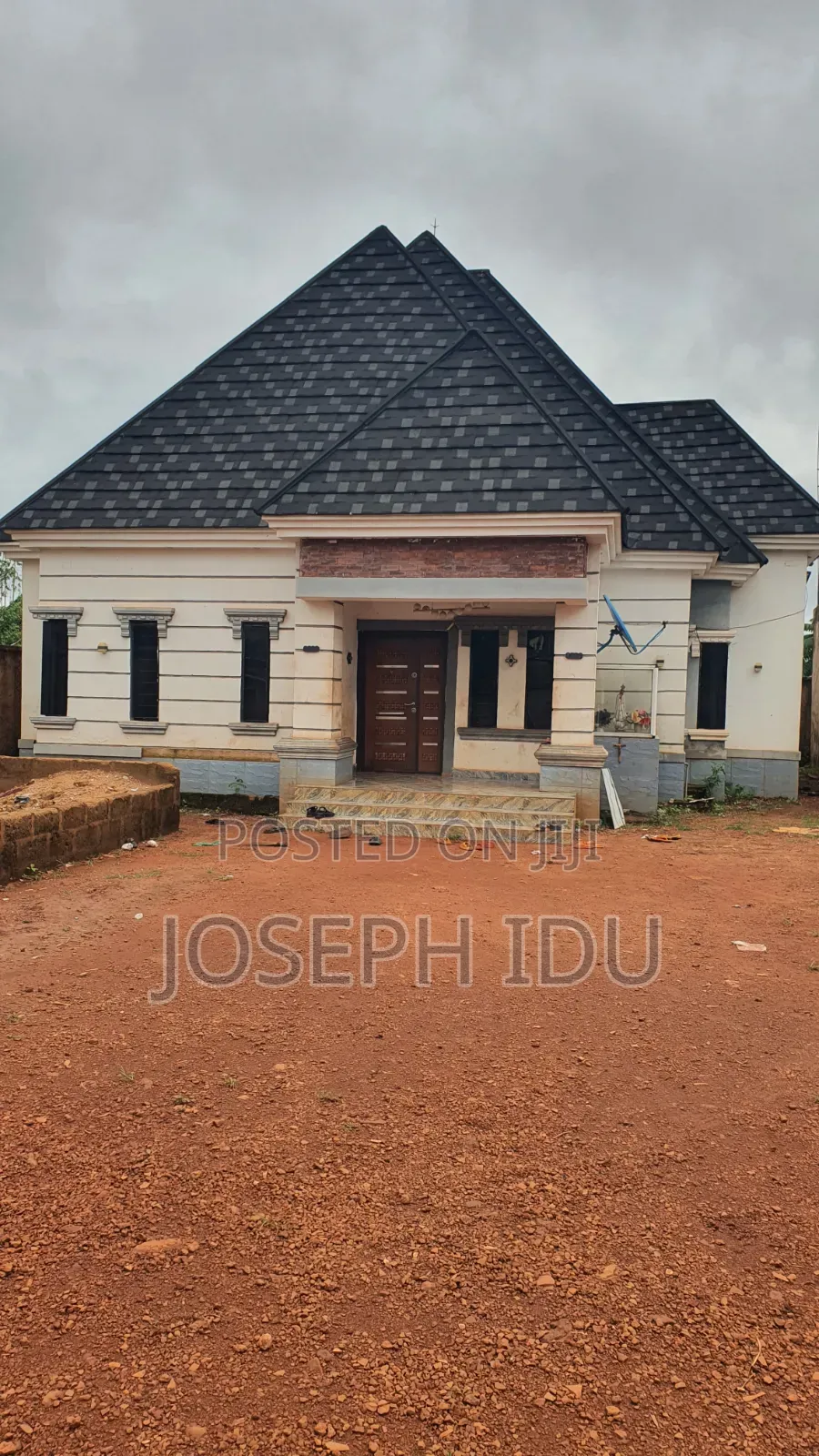 3bdrm Bungalow in Edem Road, Enugu for sale in Enugu