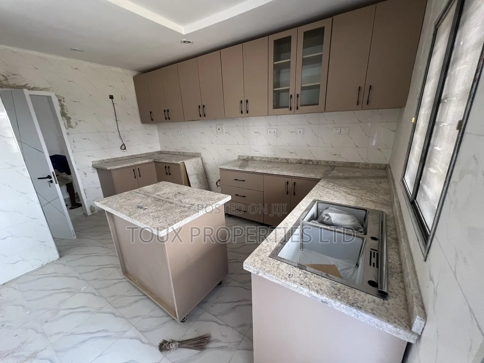 3bdrm Block of Flats in Kubwa for sale in Kubwa