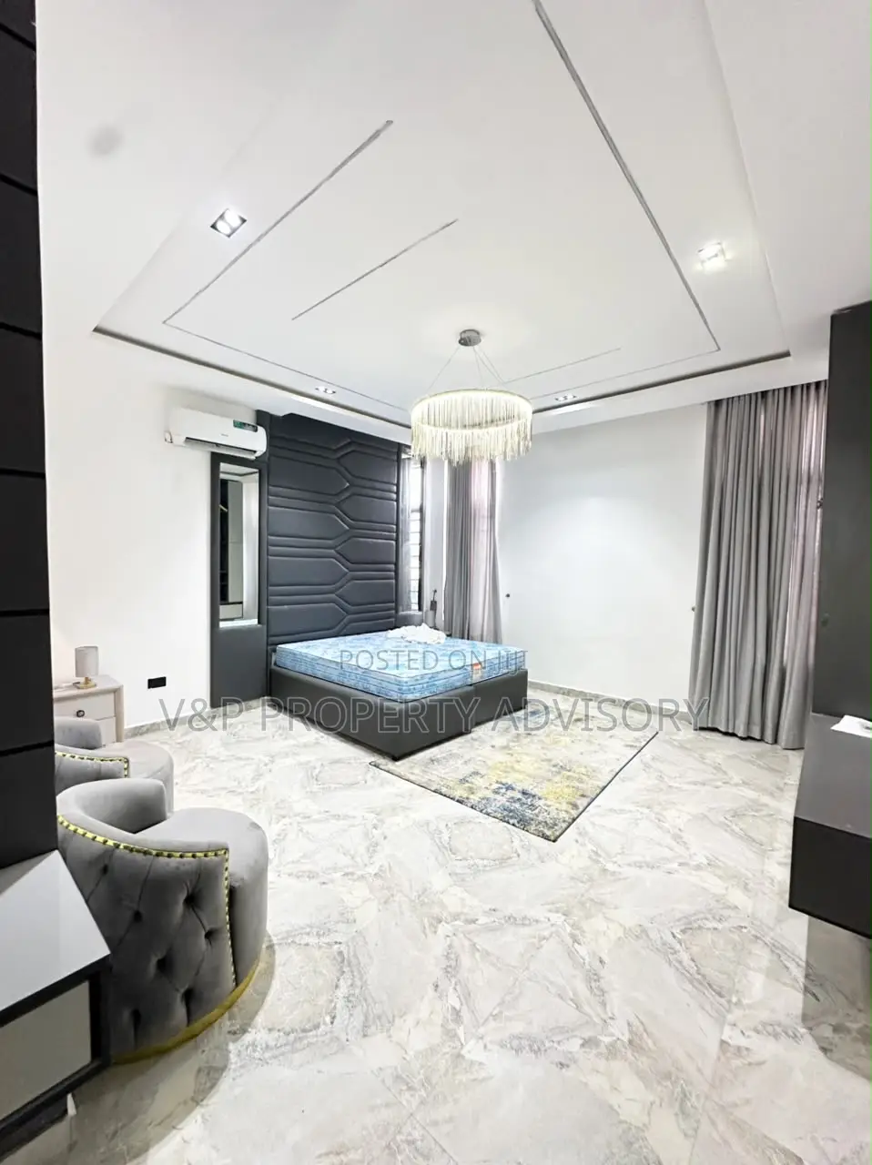 5bdrm Duplex in Idado for rent in Idado