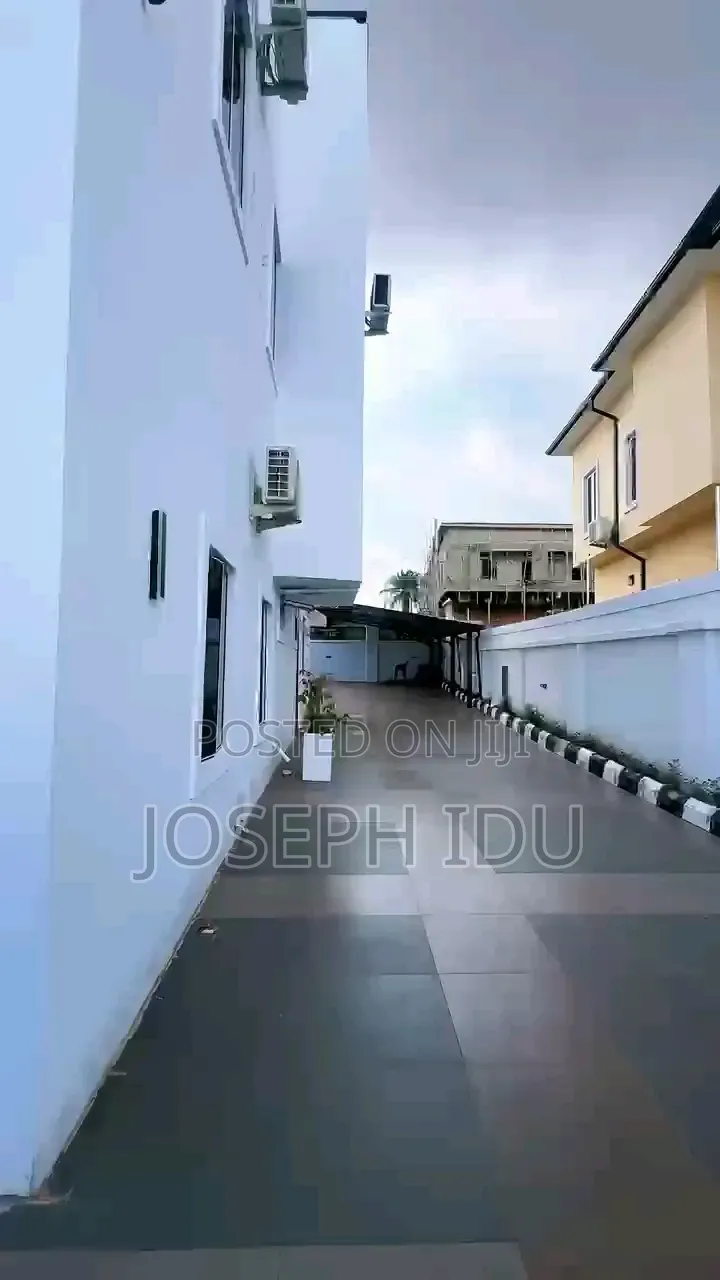 5bdrm Duplex in Wtc Estate Enugu for sale in Enugu