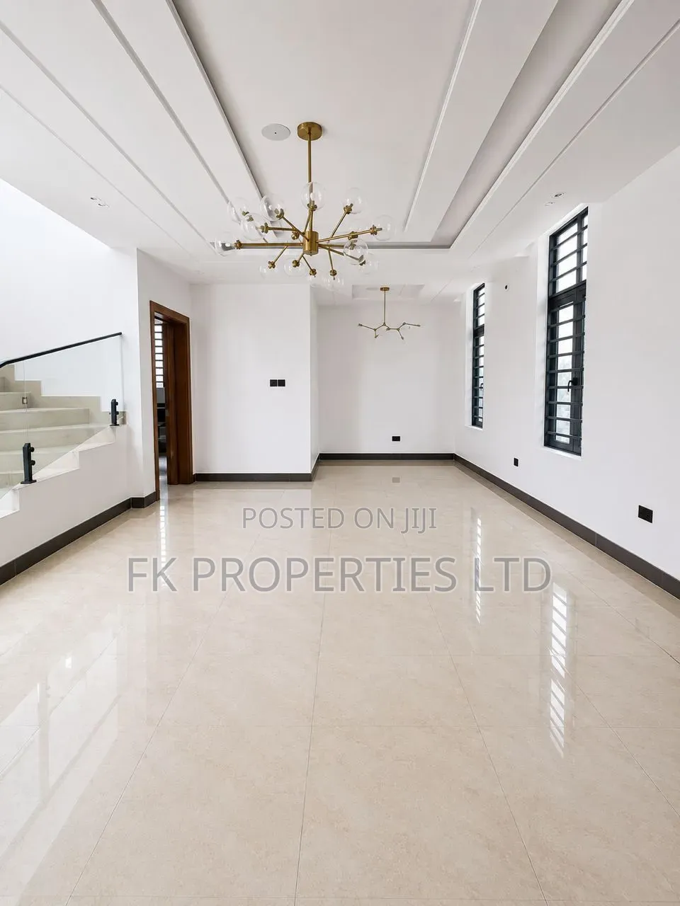 5bdrm Duplex in Lekki Ph 1 for sale in Lekki Phase 1