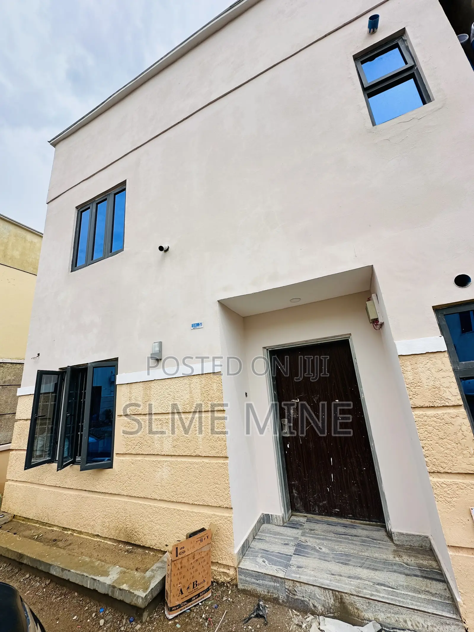 Furnished 4bdrm Duplex in Brains And Hammer, Life Camp for sale in Life Camp