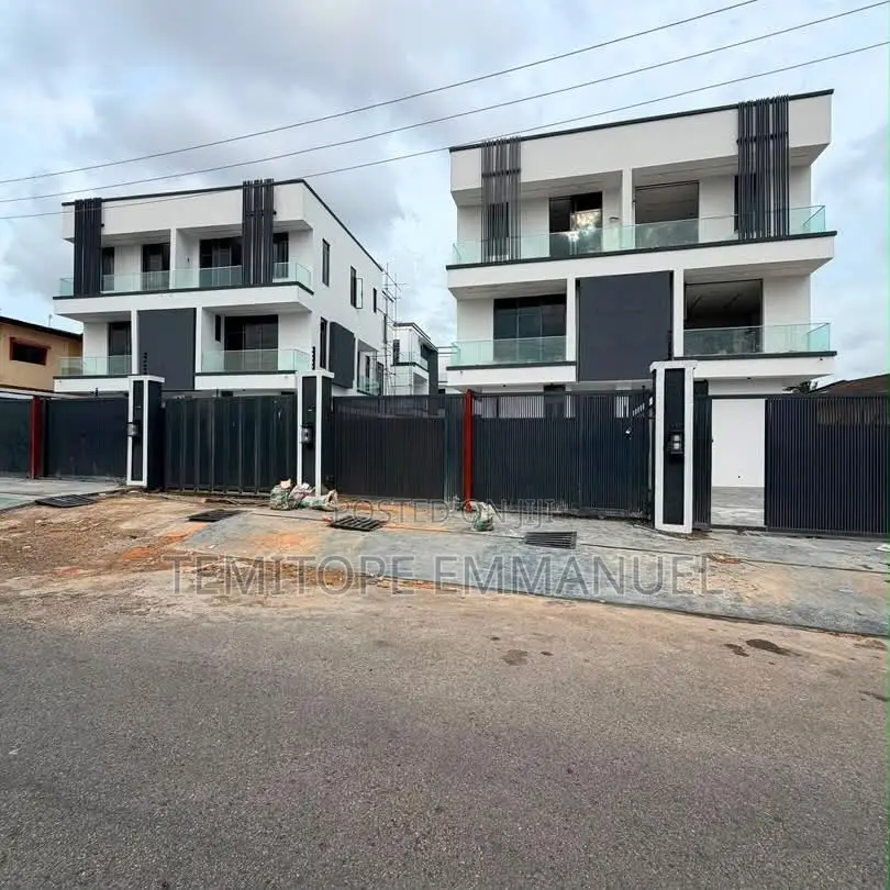 Furnished 4bdrm Duplex in Omole Phase 2 for sale in Omole Phase 2
