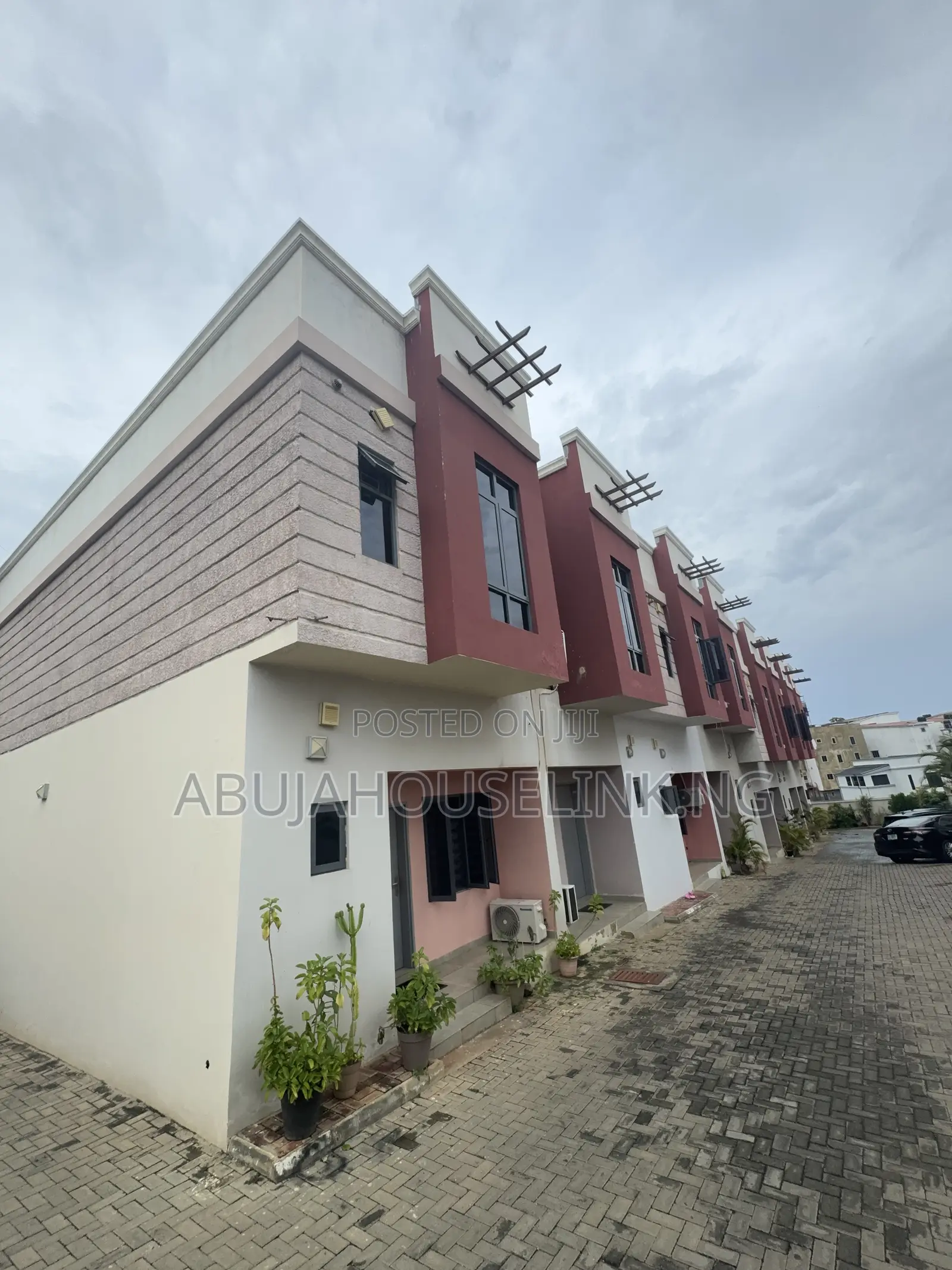1bdrm Bedsitter in Guzape Main Abuja for rent in Guzape District