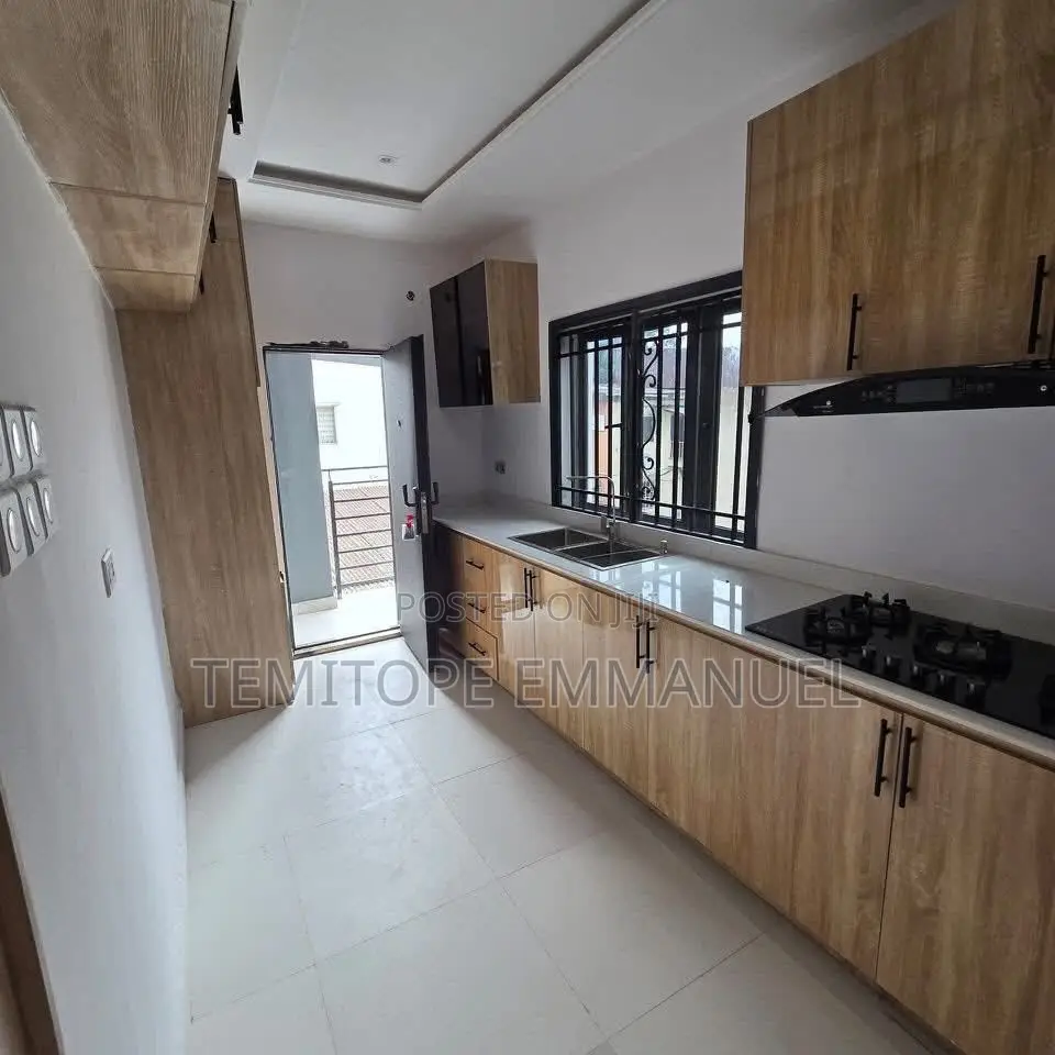 Furnished 4bdrm Duplex in Adeniyi Jones for sale in Adeniyi Jones