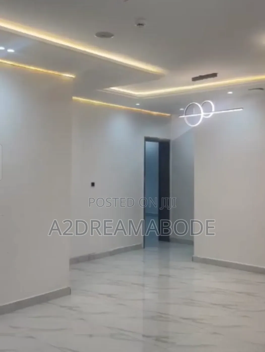 3bdrm Apartment in Ikeja Gra for rent in Ikeja GRA