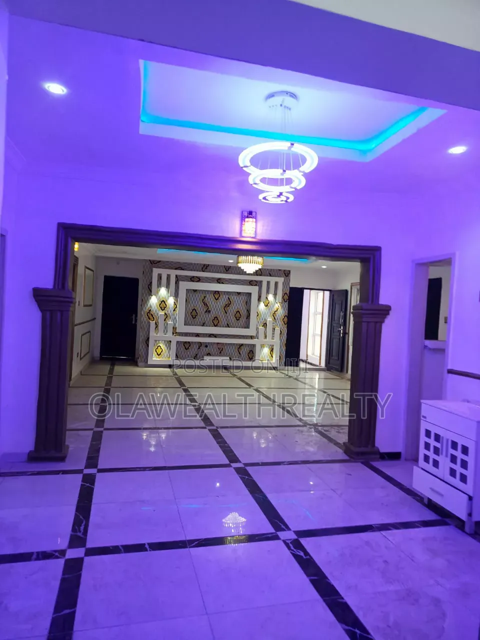 2bdrm Block of Flats in Alakia for rent in Alakia