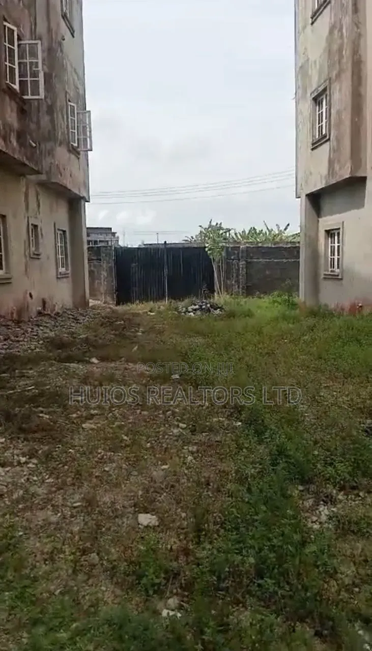 3bdrm Block of Flats in Lakowe for sale in Lakowe