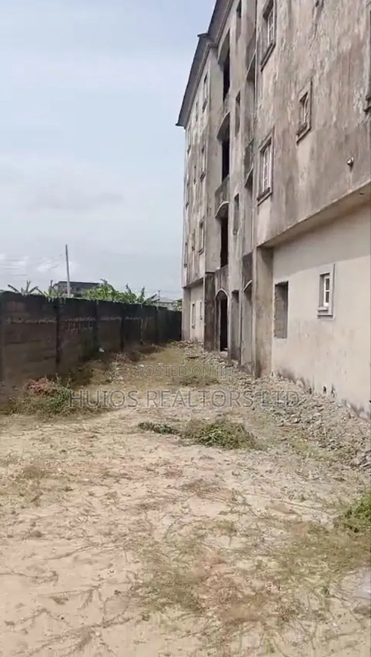 3bdrm Block of Flats in Lakowe for sale in Lakowe