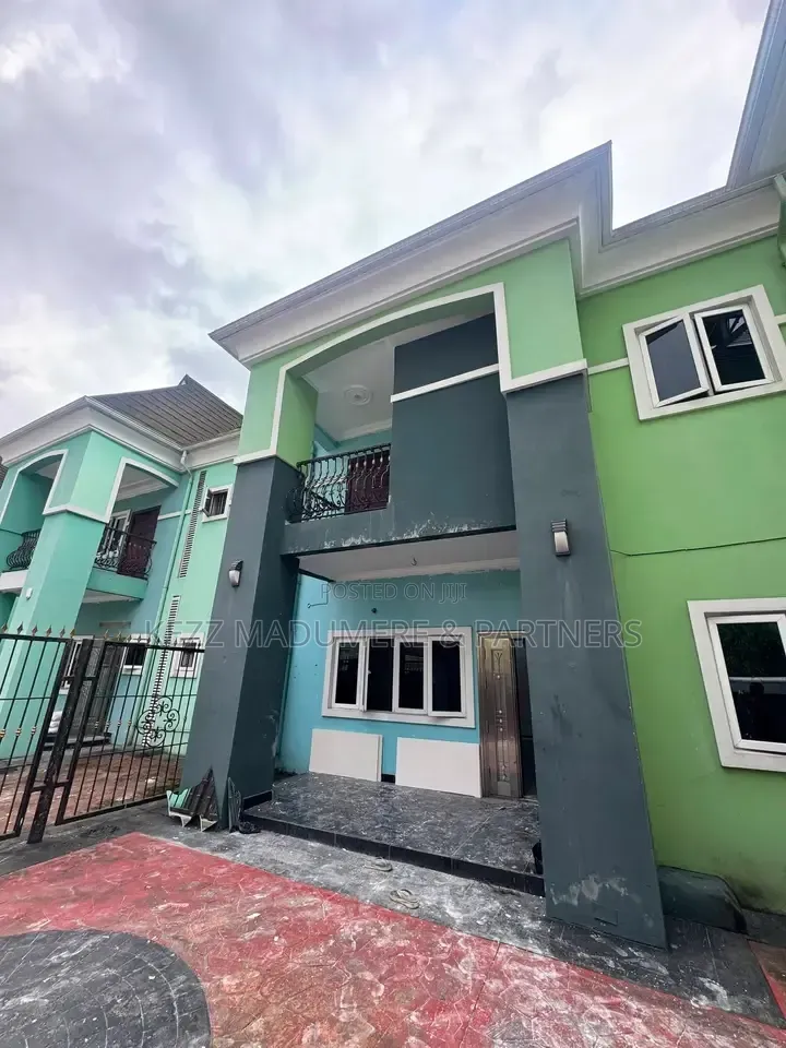 9bdrm Duplex in New Gra Phase 2 Port for sale in GRA Phase 2 / Port-Harcourt