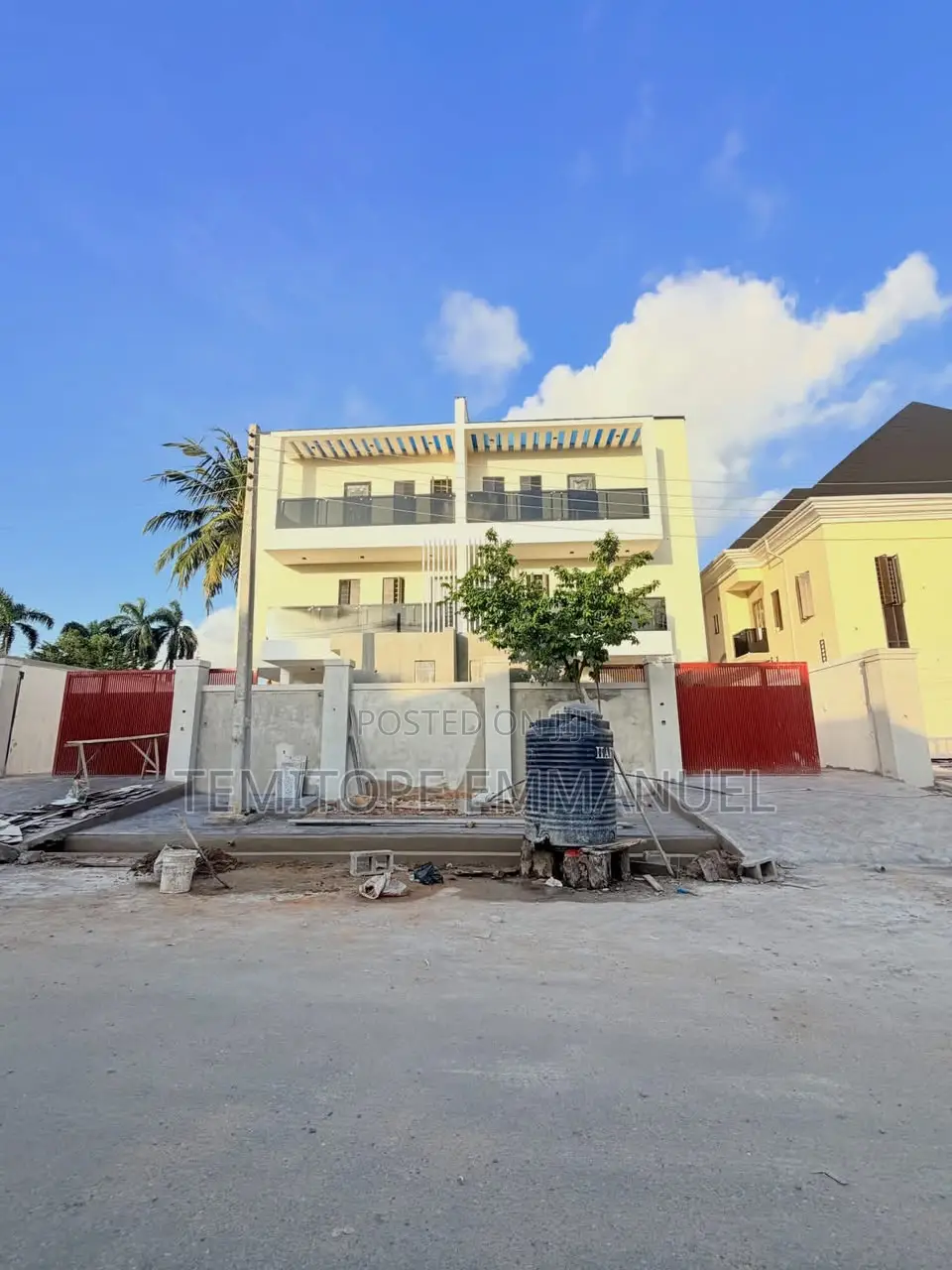 Furnished 4bdrm Duplex in Omole Phase 1 for sale in Omole Phase 1