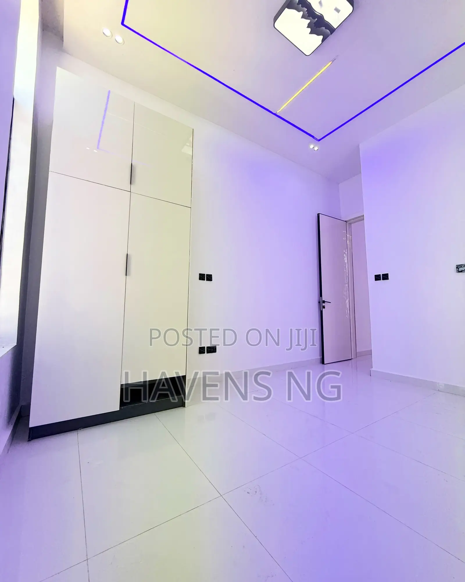 5bdrm Duplex in Lekki Phase 2 for sale in Lekki Phase 2