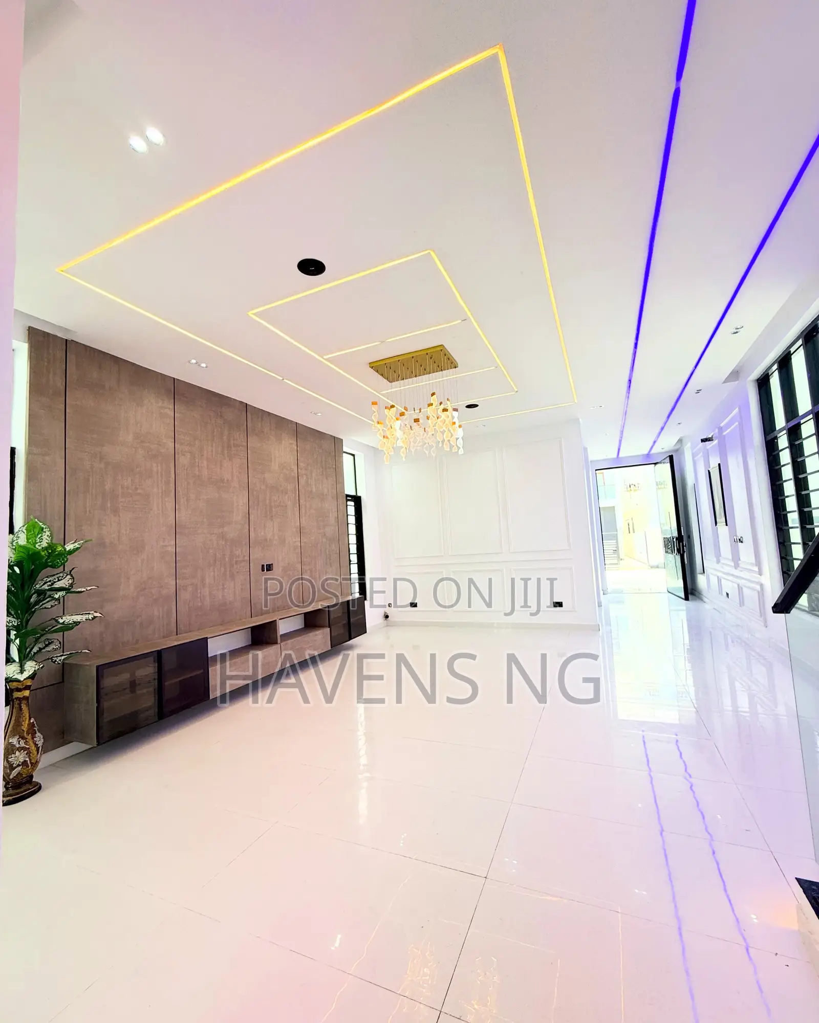 5bdrm Duplex in Lekki Phase 2 for sale in Lekki Phase 2