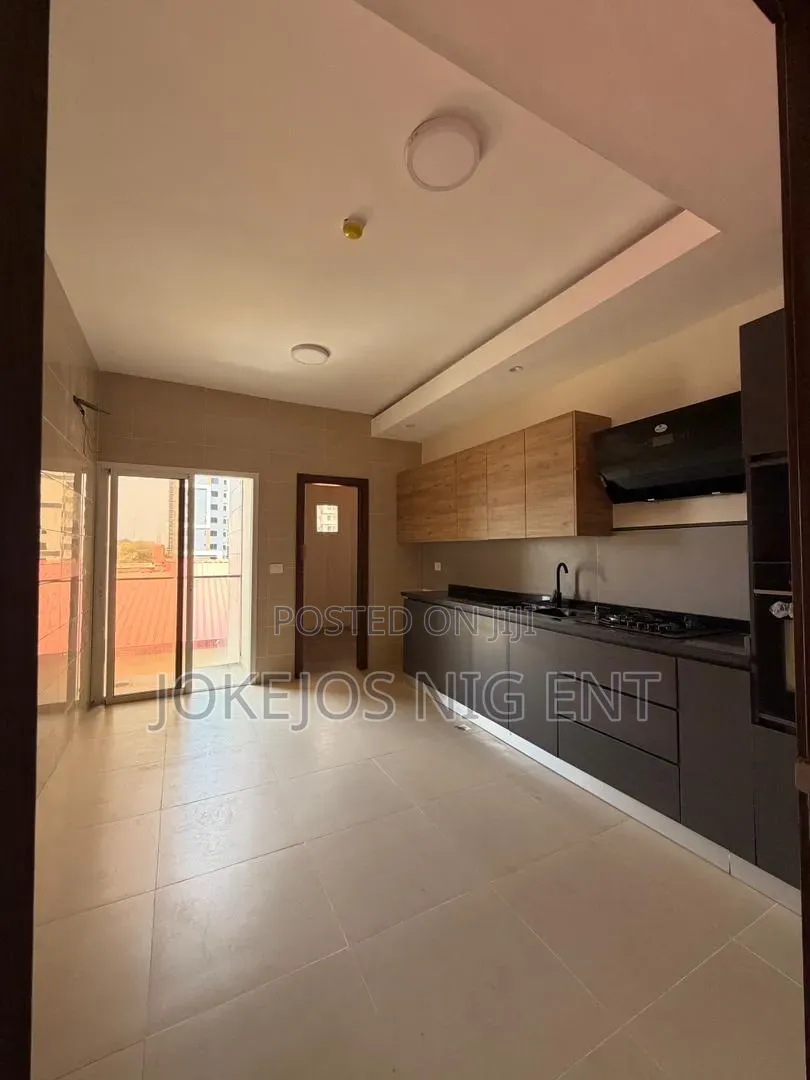 4bdrm Apartment in Victoria Island, Ahmadu Bello Way for sale in Ahmadu Bello Way