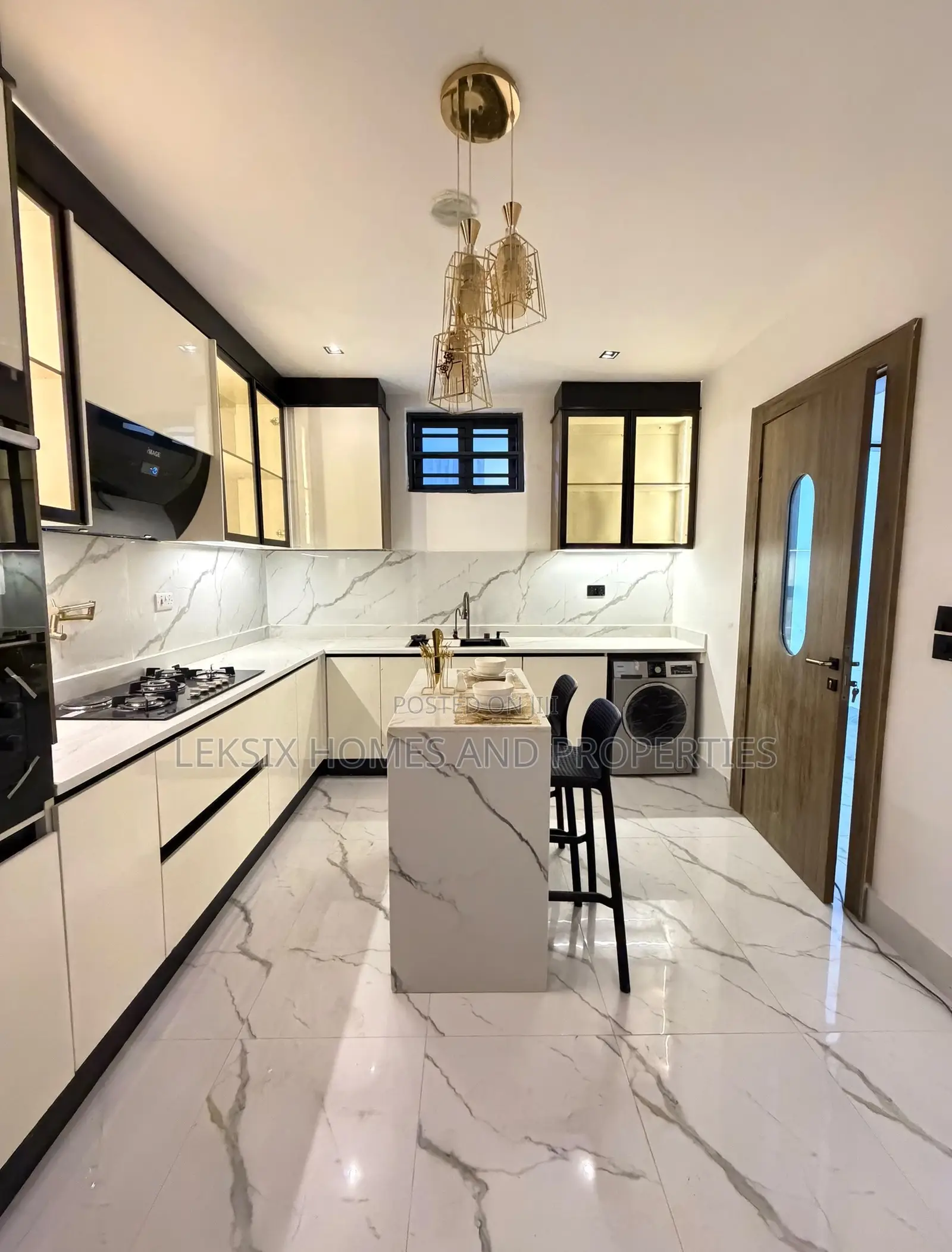 2bdrm Apartment in A Well Secured, Lekki Phase 1 for sale in Lekki Phase 1