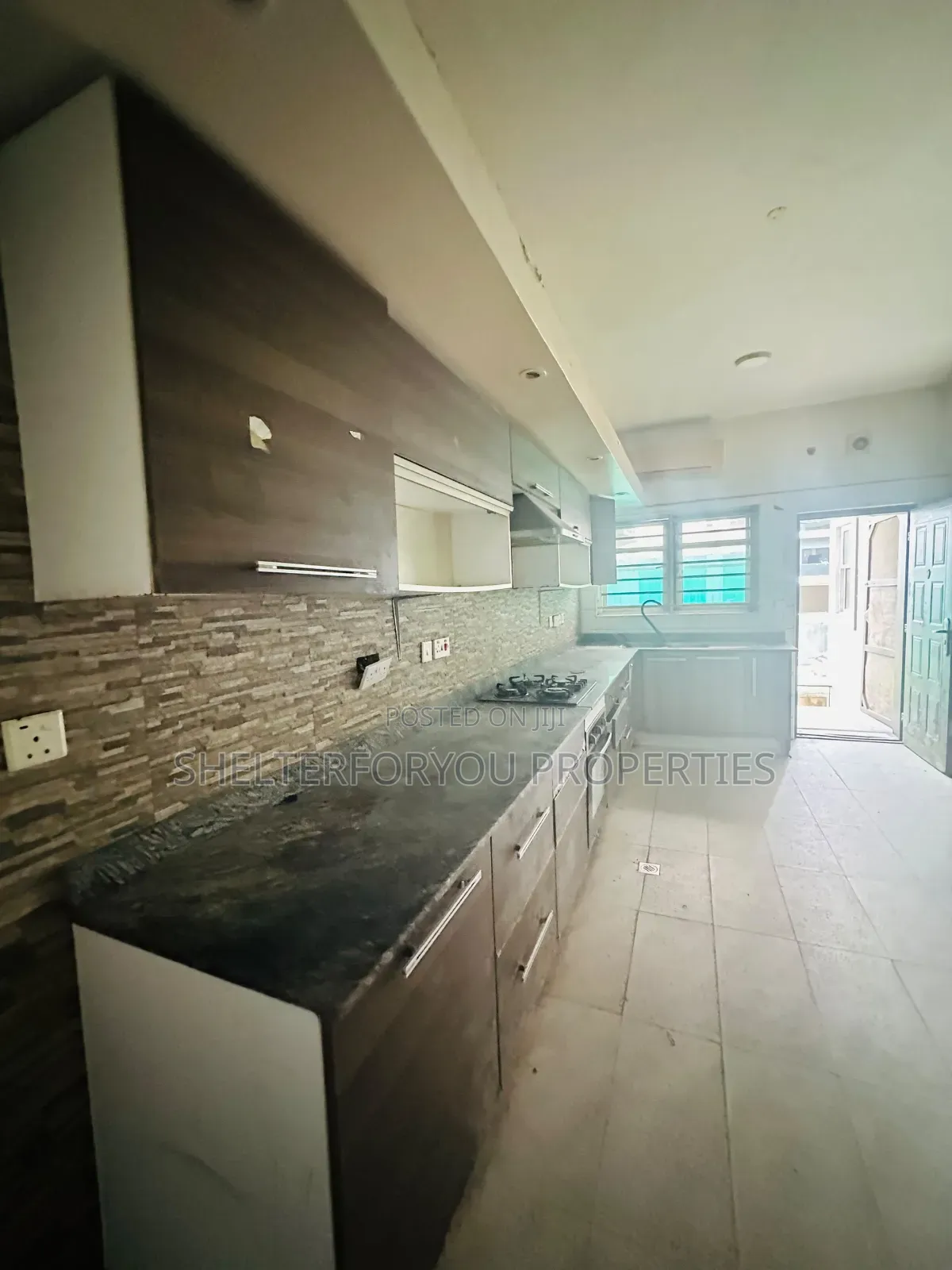 4bdrm House in Victoria Island Extension for sale in Victoria Island Extension