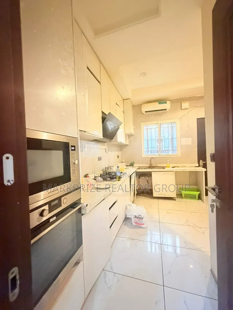 4bdrm Duplex in Ikeja Gra Lagos for sale in Ikeja GRA