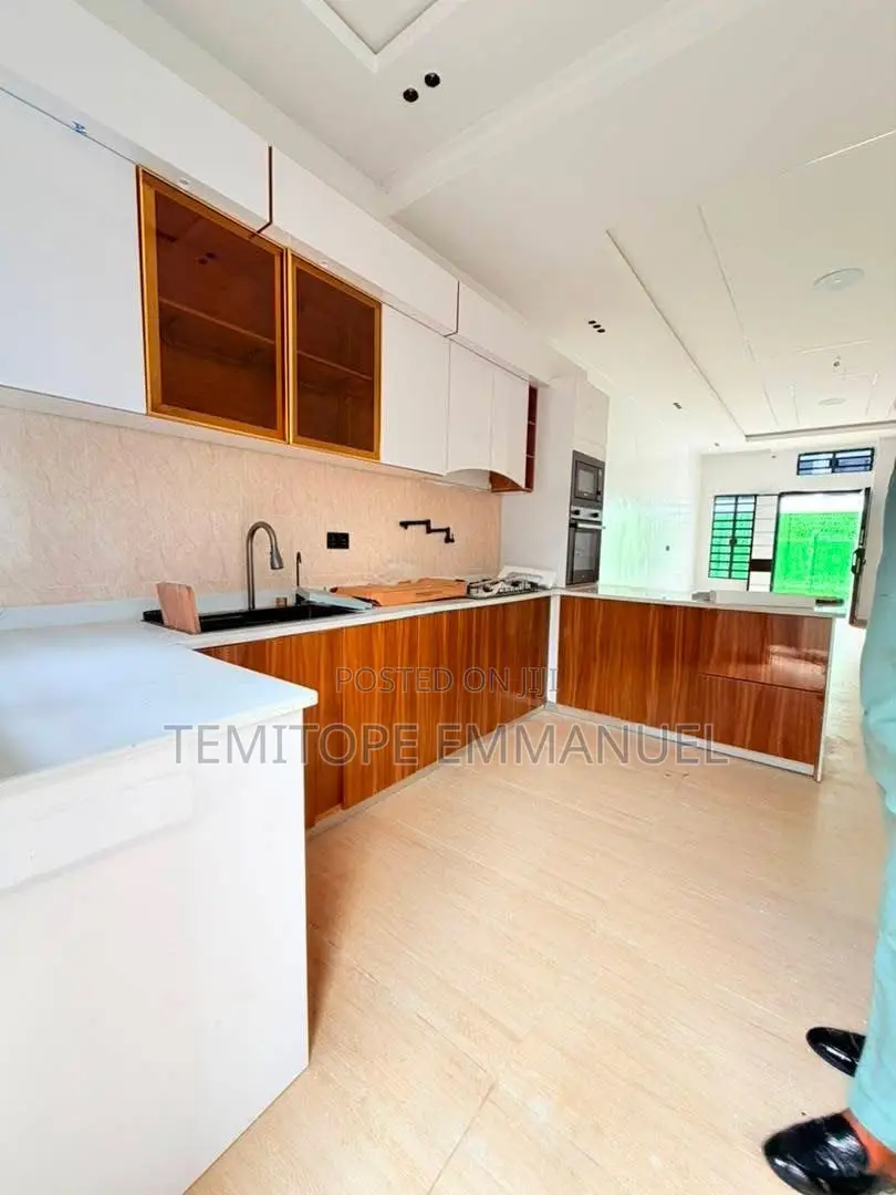 Furnished 2bdrm Apartment in Ikeja GRA for sale in Ikeja GRA