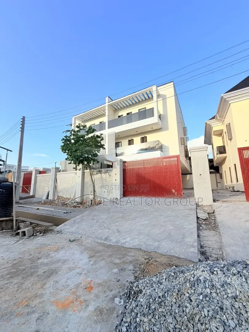 4bdrm Duplex in Omole Phase 1 Lagos for sale in Omole Phase 1