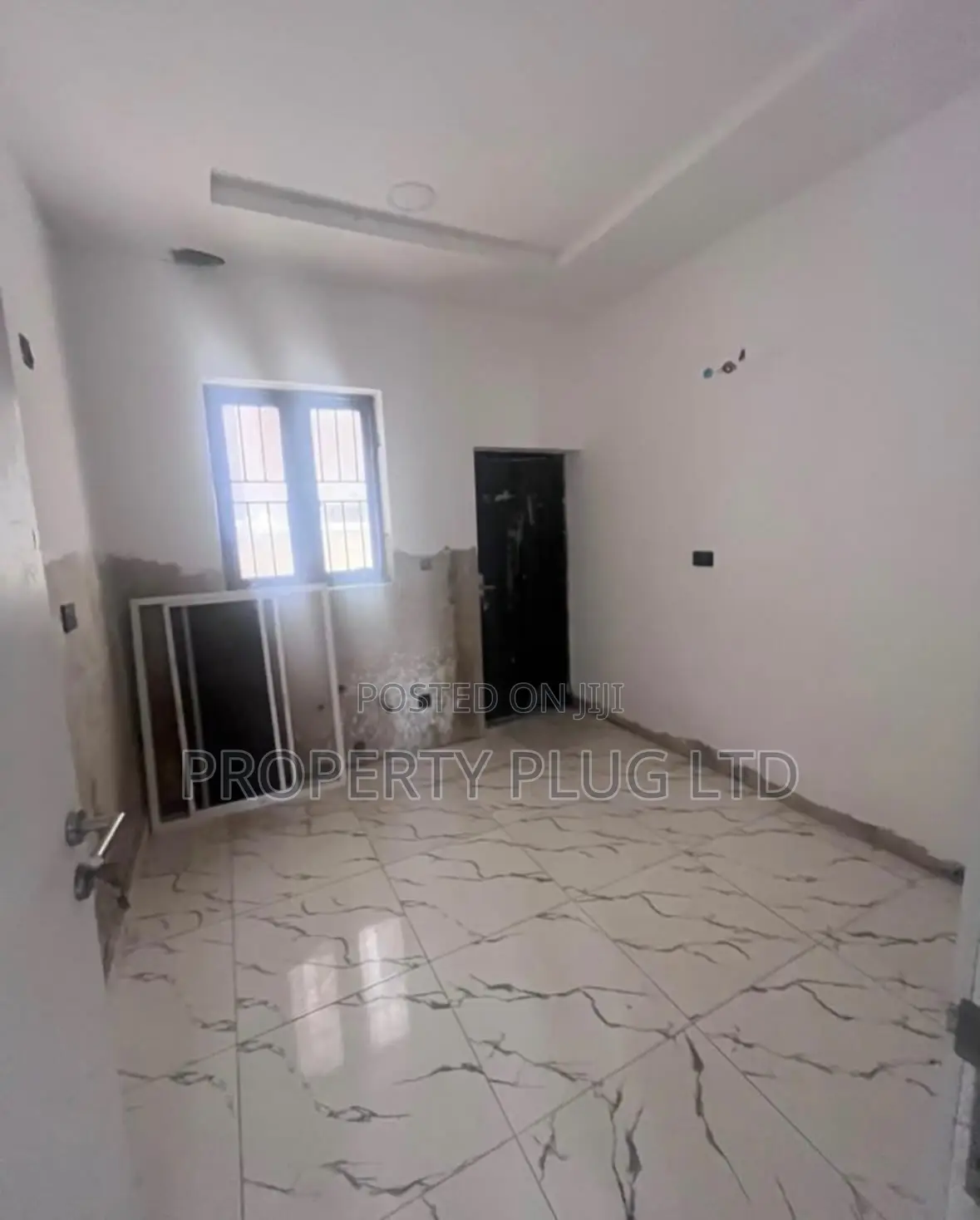 3bdrm Townhouse/Terrace in Ikate for sale in Ikate