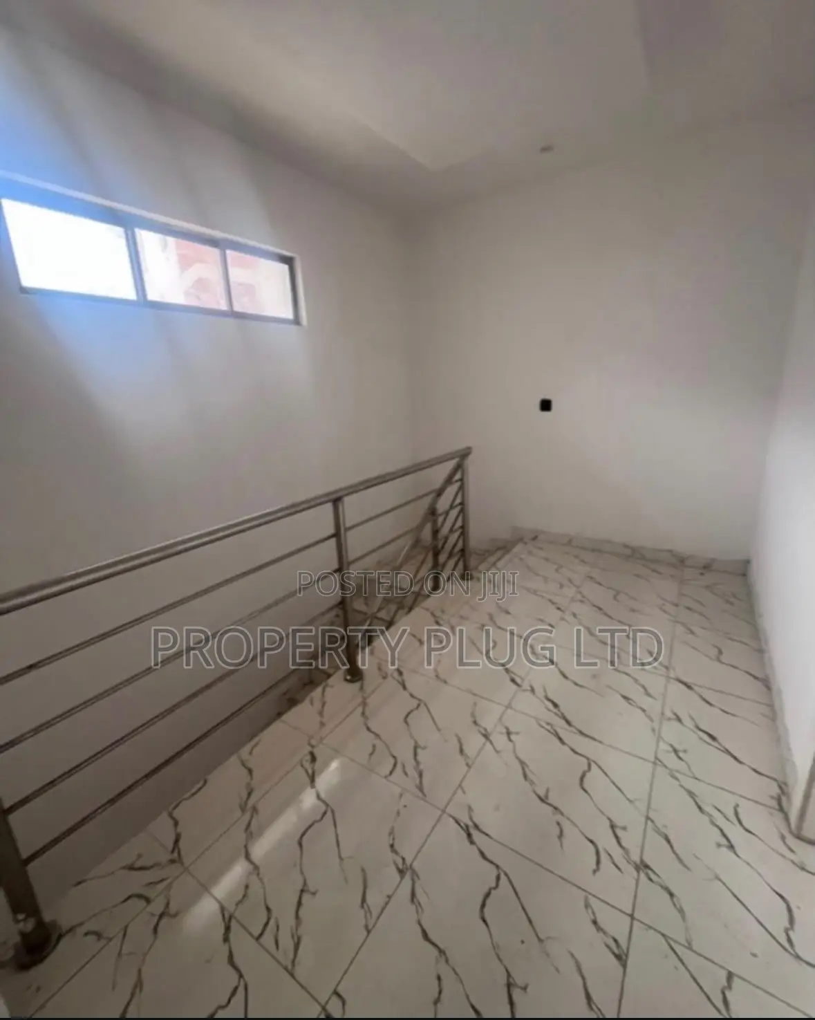 3bdrm Townhouse/Terrace in Ikate for sale in Ikate