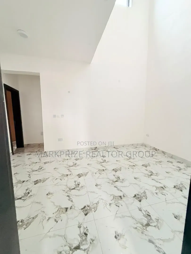 4bdrm Duplex in Ogba Ikeja Lagos for sale in Ogba Industrial Estate