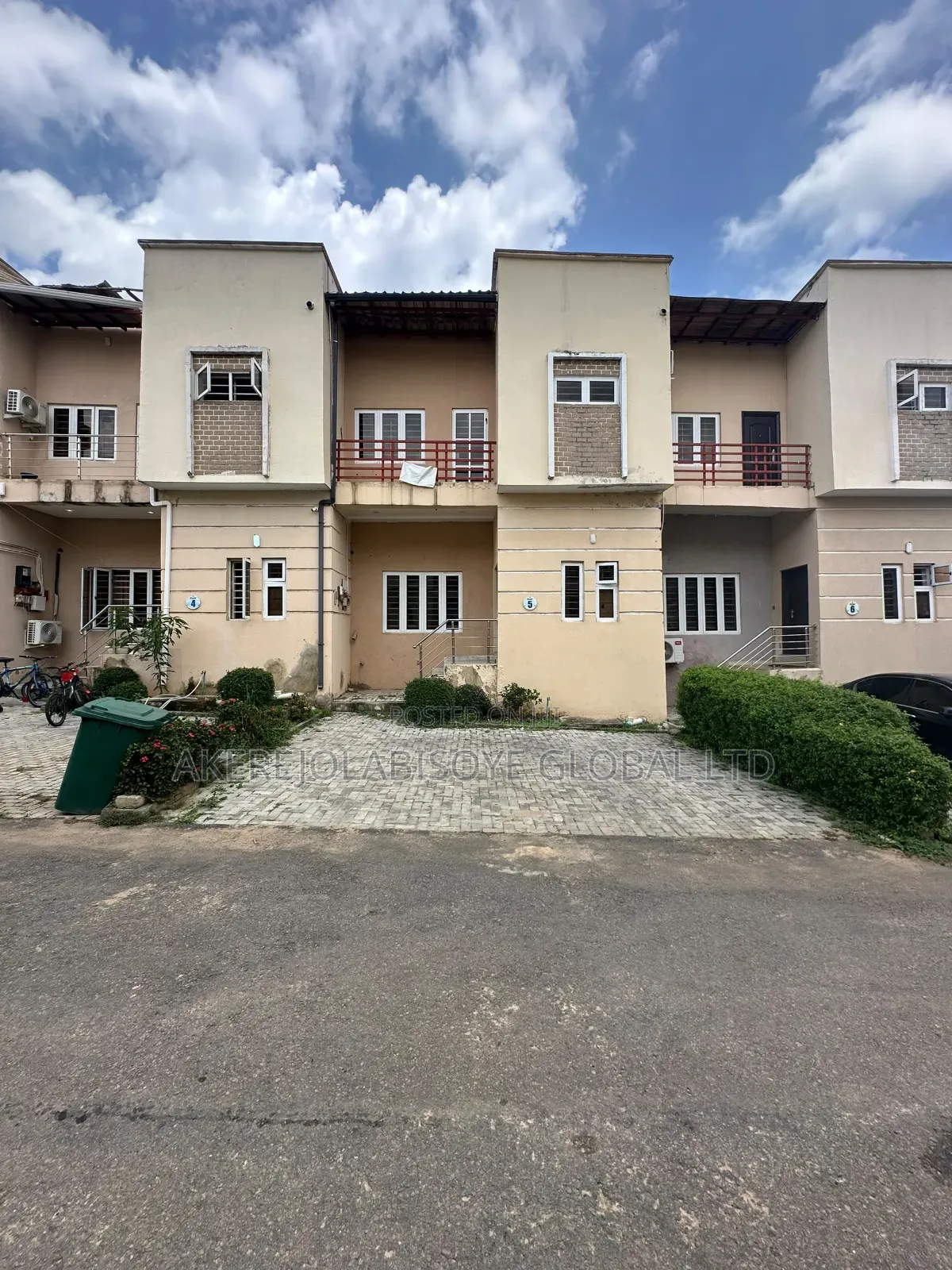 3bdrm Duplex in Karsana Gwarinpa for sale in Karsana