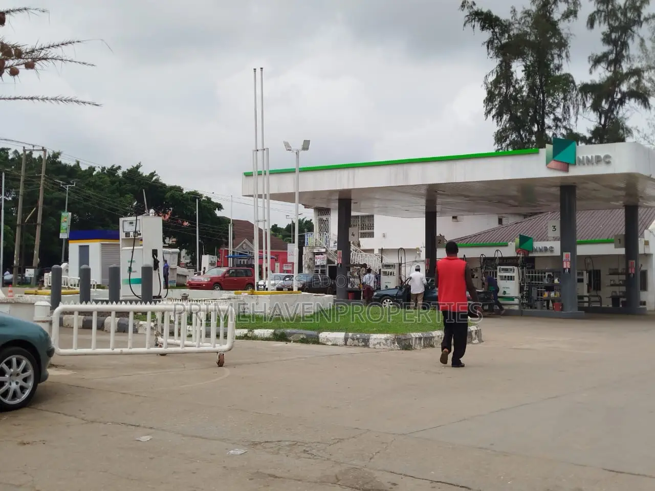 Fully Functional Filling Station for Sale at Gariki Abuja in Garki 1