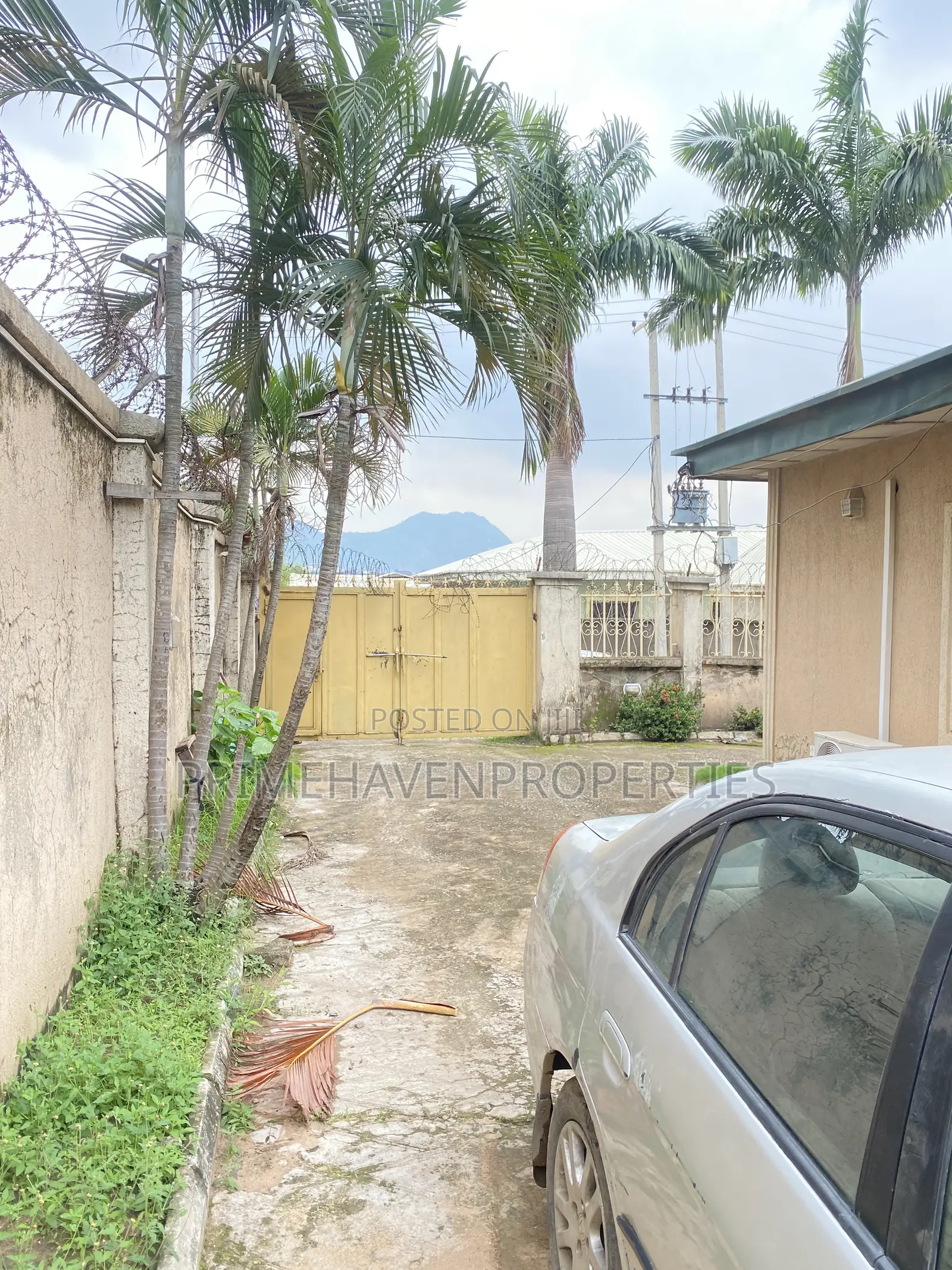 8bdrm Block of Flats in Kubwa for sale in Kubwa