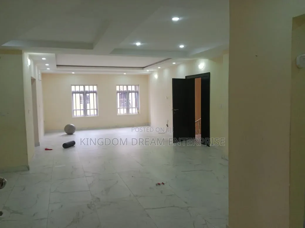 4bdrm Maisonette in Platinum Way Jakande for rent in Jakande