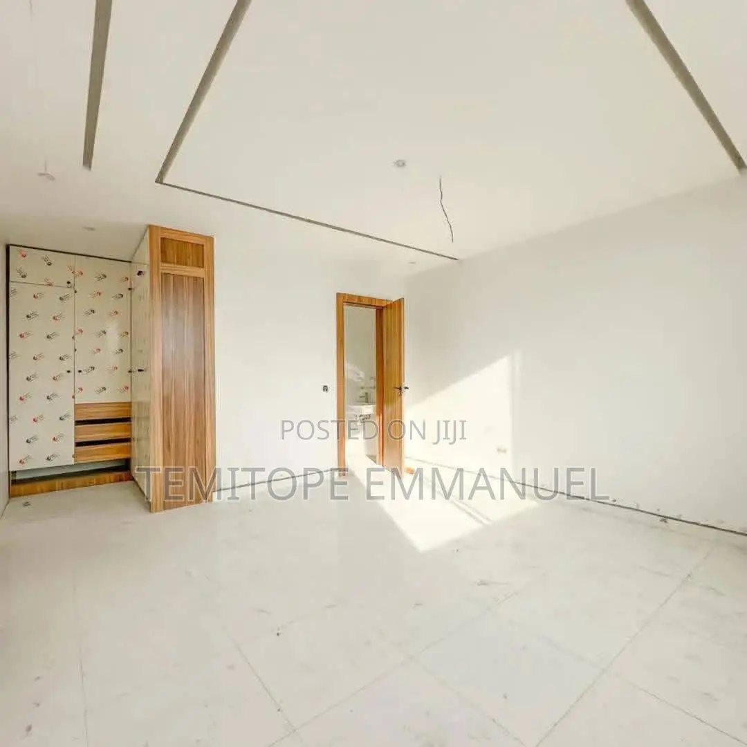 Furnished 2bdrm Apartment in Victoria Island for sale in Victoria Island