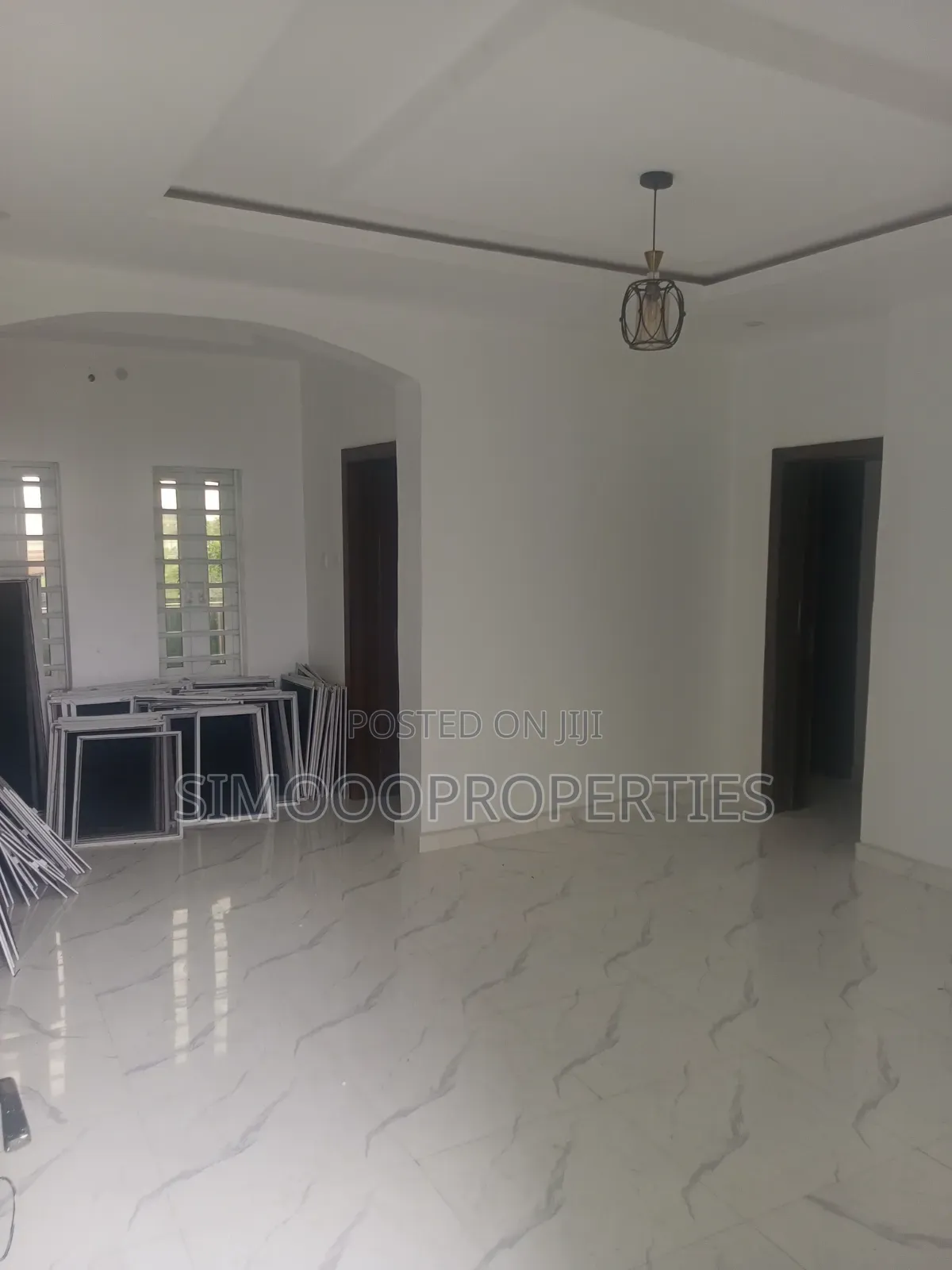 2bdrm Block of Flats in Royal Garden Estate, for rent in Lakowe