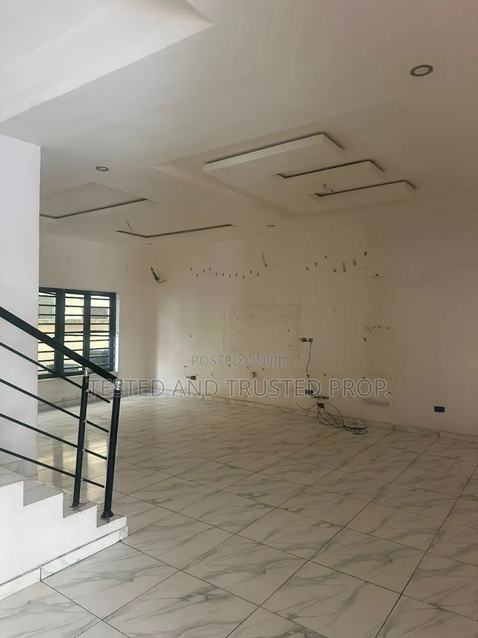 4bdrm Duplex in Harris Drive Vgc, Chevron for rent in Chevron