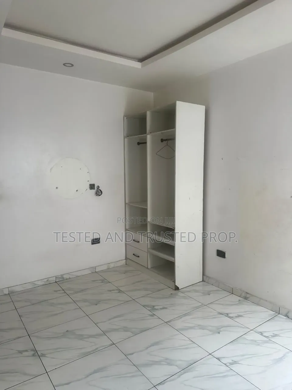 4bdrm Duplex in Harris Drive Vgc, Chevron for rent in Chevron