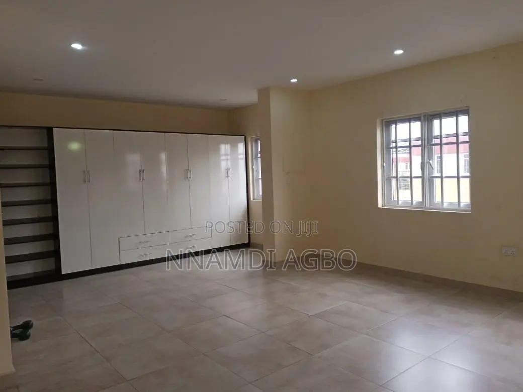 4bdrm Duplex in Jakande for rent in Jakande
