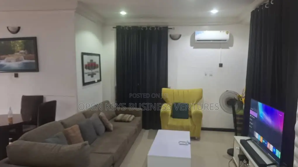 2bdrm Apartment in Derin Court, Sabo / Ibadan for sale in Sabo / Ibadan