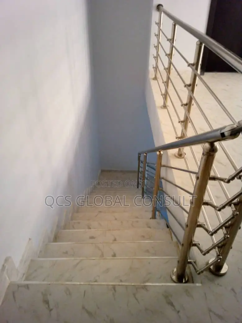 Furnished 4bdrm Duplex in GRA Phase 1 for sale in GRA Phase 1