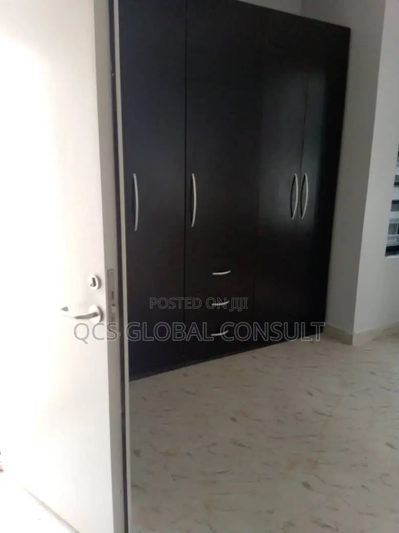 Furnished 4bdrm Duplex in GRA Phase 1 for sale in GRA Phase 1