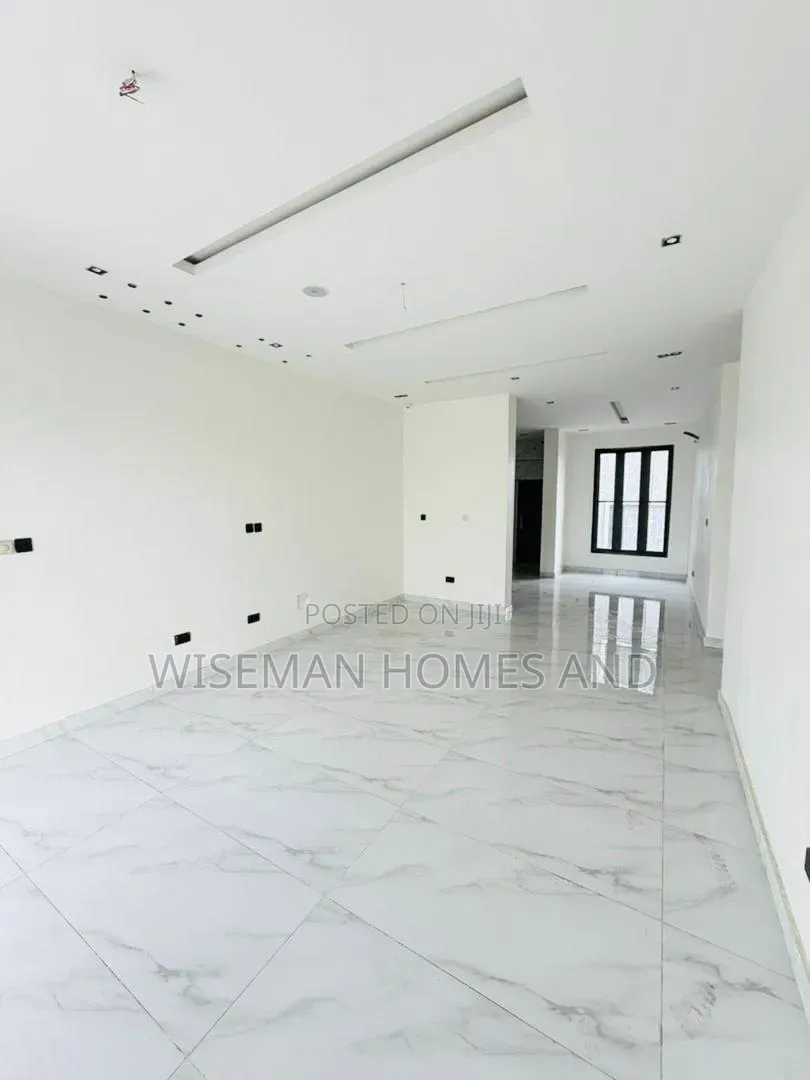 2bdrm Apartment in Ologolo Lekki for rent in Ologolo