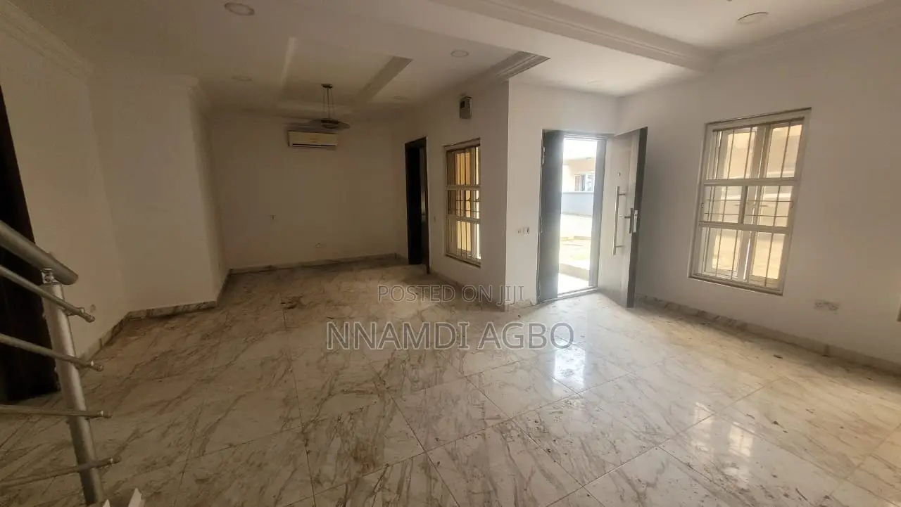 4bdrm Duplex in Ikate for rent in Ikate