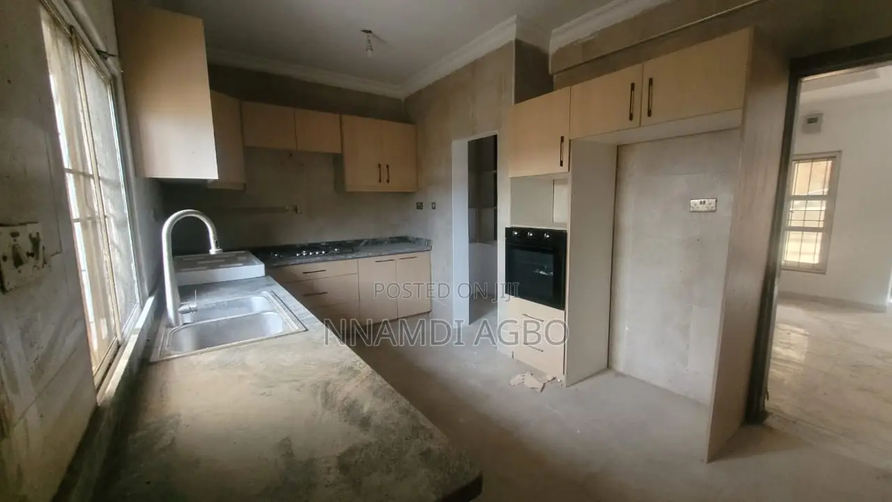 4bdrm Duplex in Ikate for rent in Ikate
