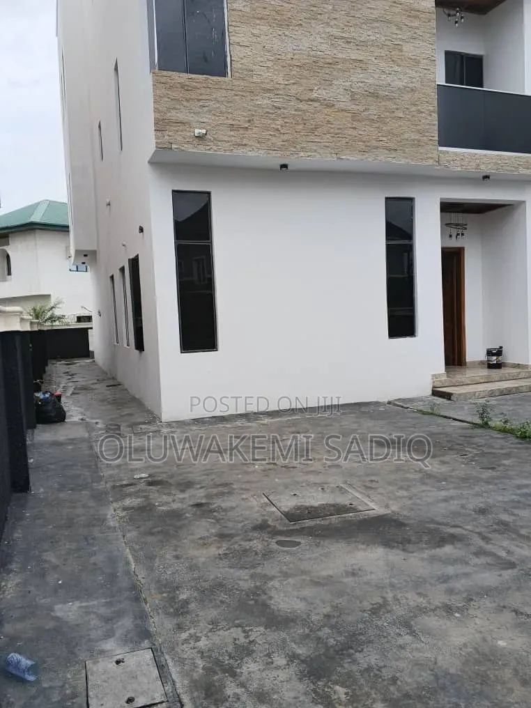 5bdrm Duplex in Ikeja Gra for rent in Ikeja GRA