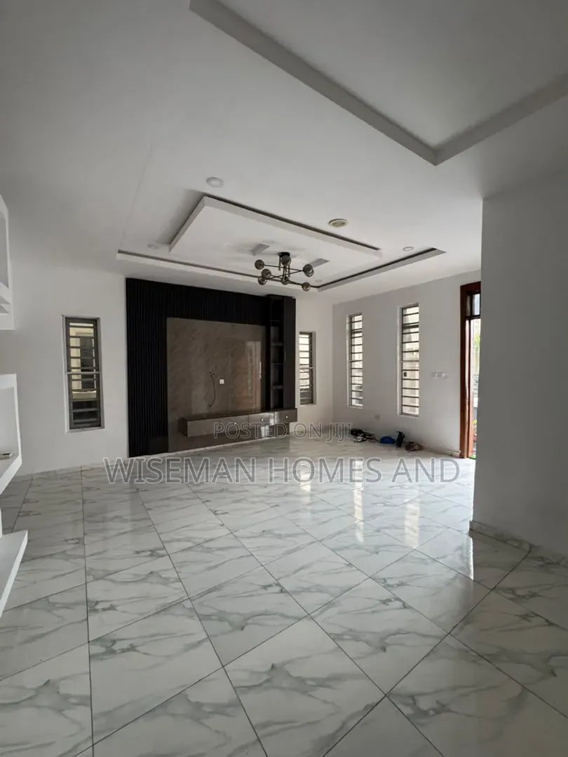 4bdrm Duplex in Orchid Road Lekki for rent in Lekki Expressway