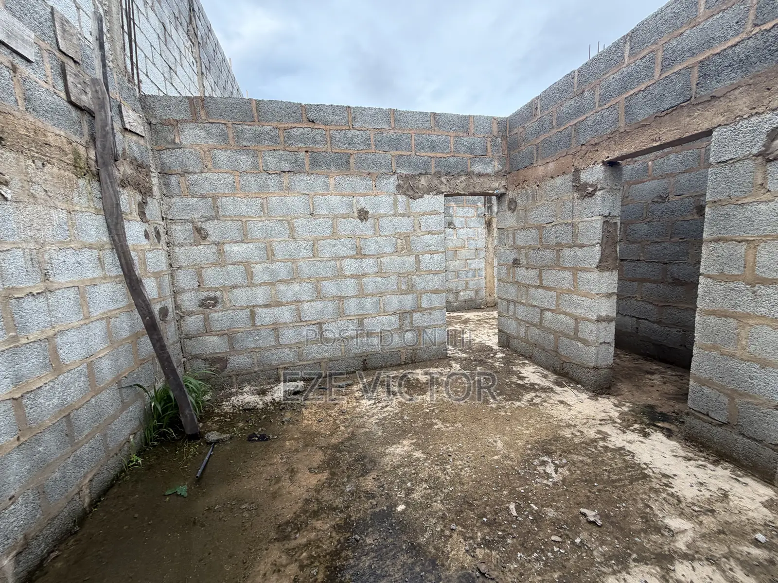 4bdrm Duplex in Phemfel Estate, Sabon Lugbe for sale in Sabon Lugbe