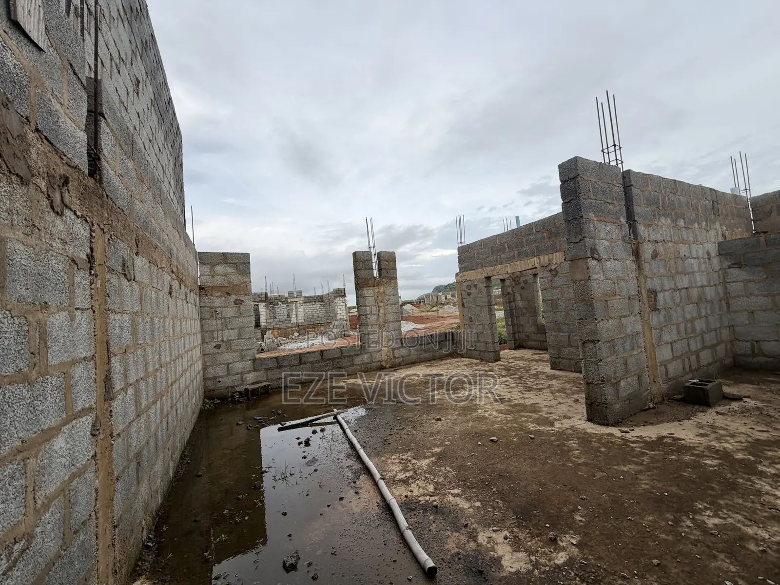 4bdrm Duplex in Phemfel Estate, Sabon Lugbe for sale in Sabon Lugbe